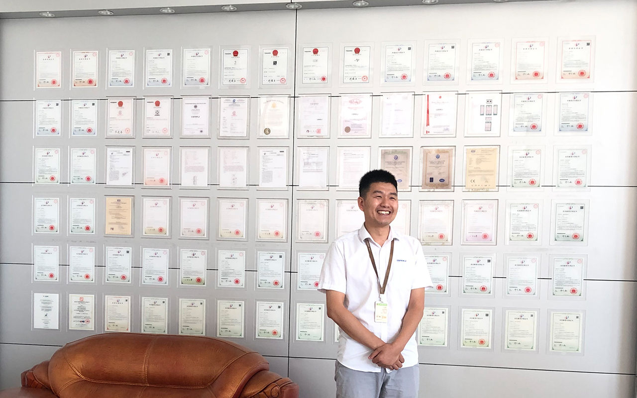 1632546385175525.jpg 20210925-慈溪市市場管理局專利科領導來我司進行調研-2.jpg