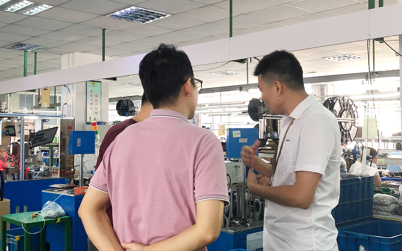 1632546900924923.jpg 20210925-慈溪市市場管理局專利科領導來我司進行調研-4.jpg